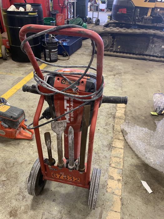 2020 HILTI TE 3000-AVR