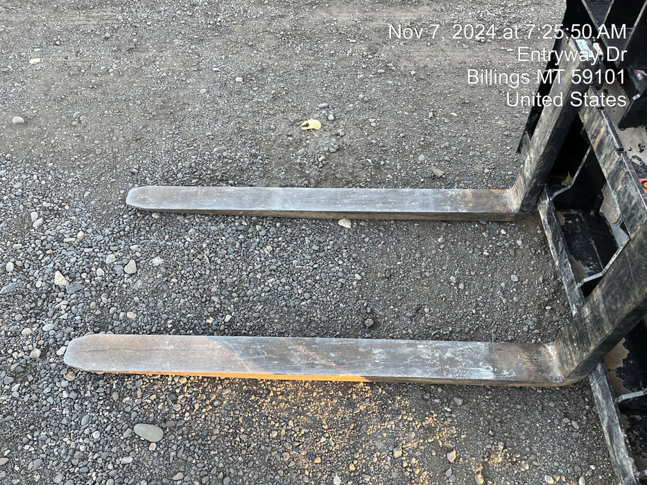 2022 TAKEUCHI 48" Pallet Forks - Takeuchi