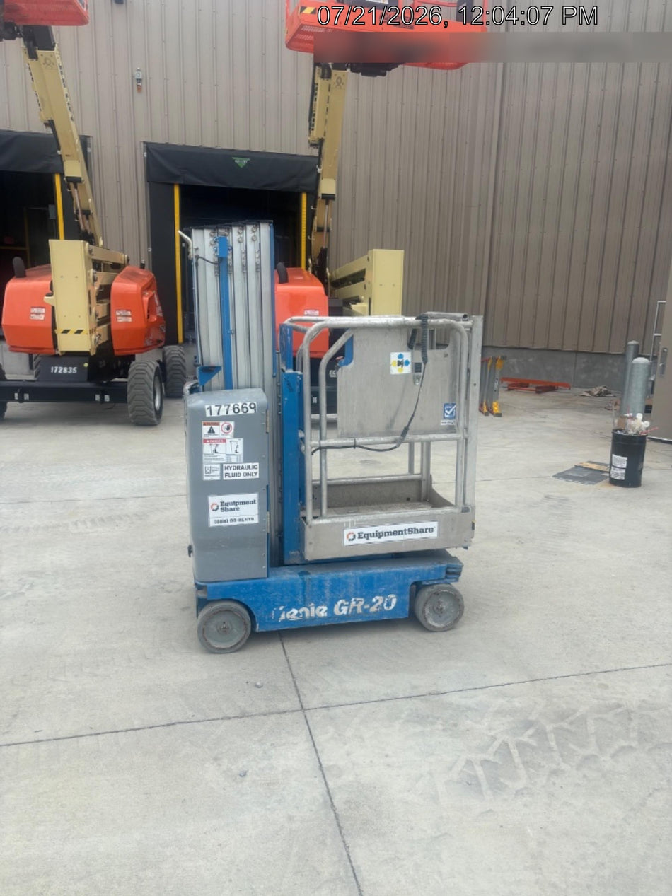2021 GENIE GR-20