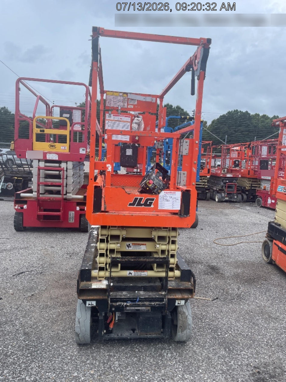 2024 JLG ES1932