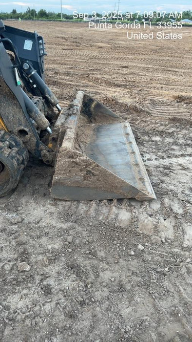 2025 JOHN DEERE 84" Bucket - John Deere