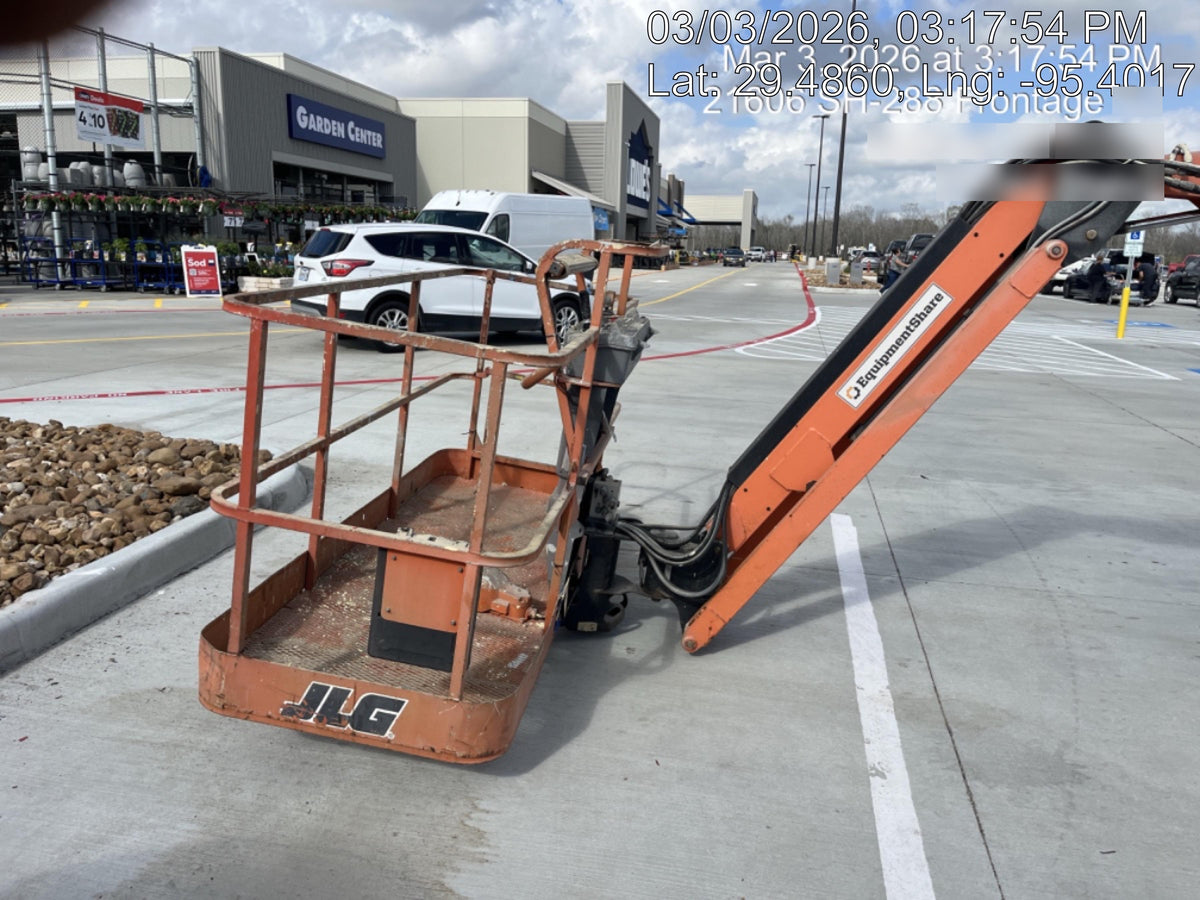 2019 JLG 600AJ