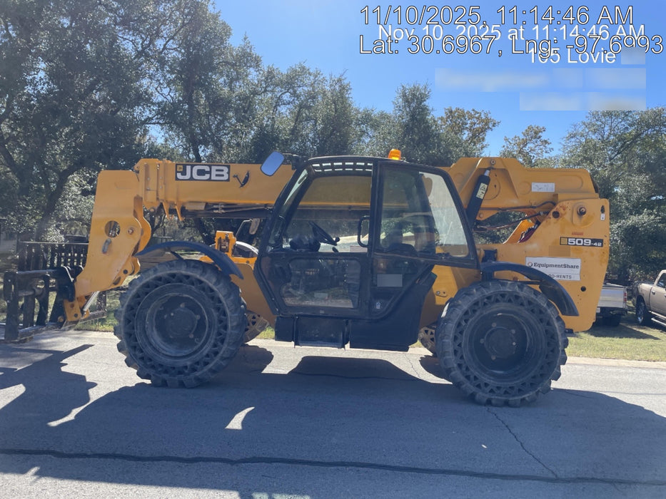 2019 JCB 509-42 JCB 509-42 Enclosed Cab, 74 HP, Solid Tires, Worklights, Beacon, Aux Hydraulics, Lifting Eye, 60" Carriage/60" Forks