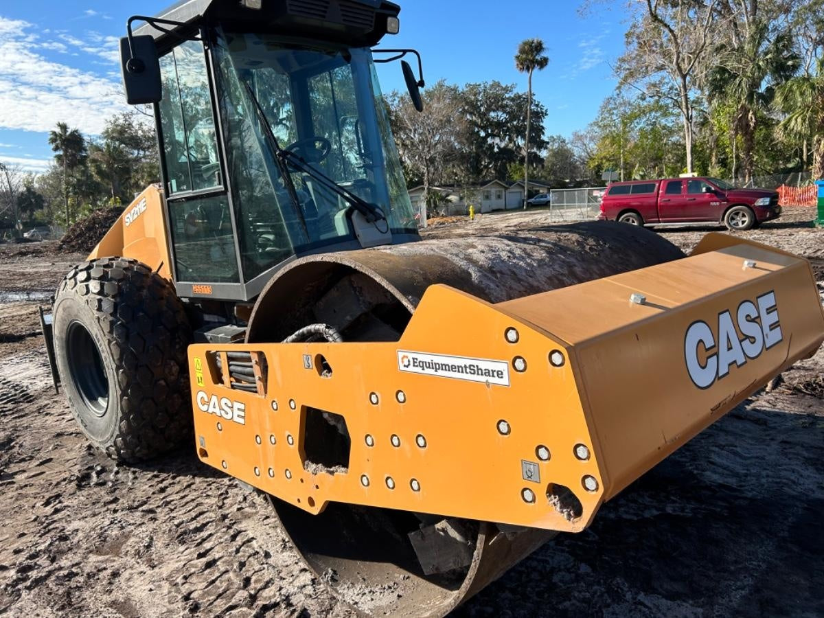 2022 CASE SV211ESM