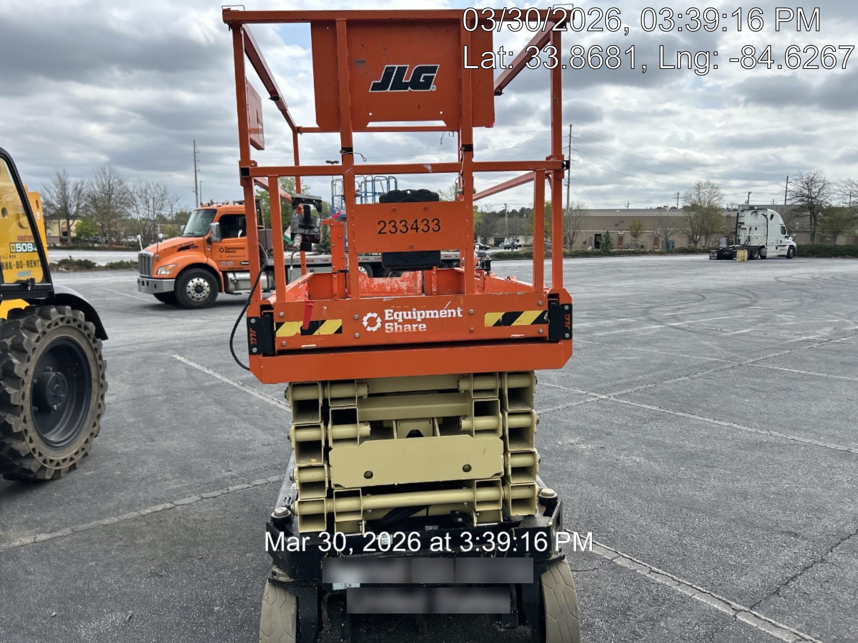2022 JLG ES3246