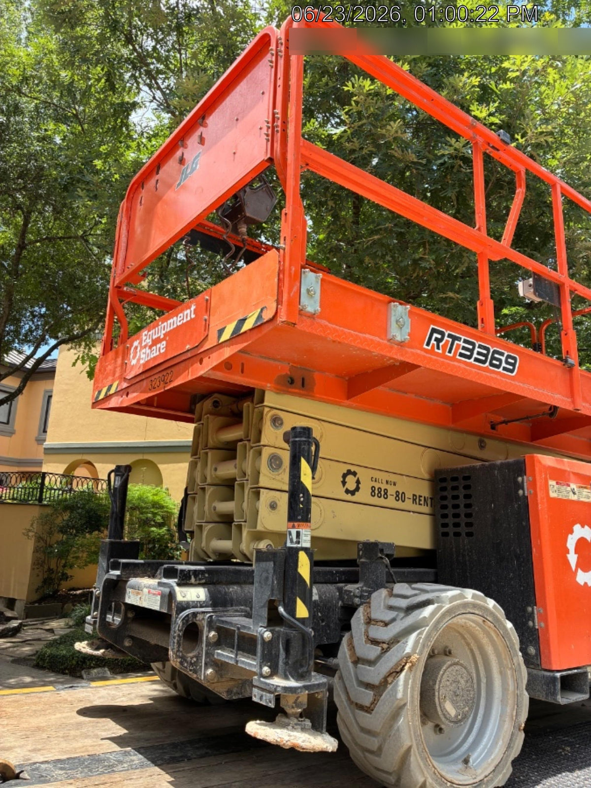 2023 JLG RT3369