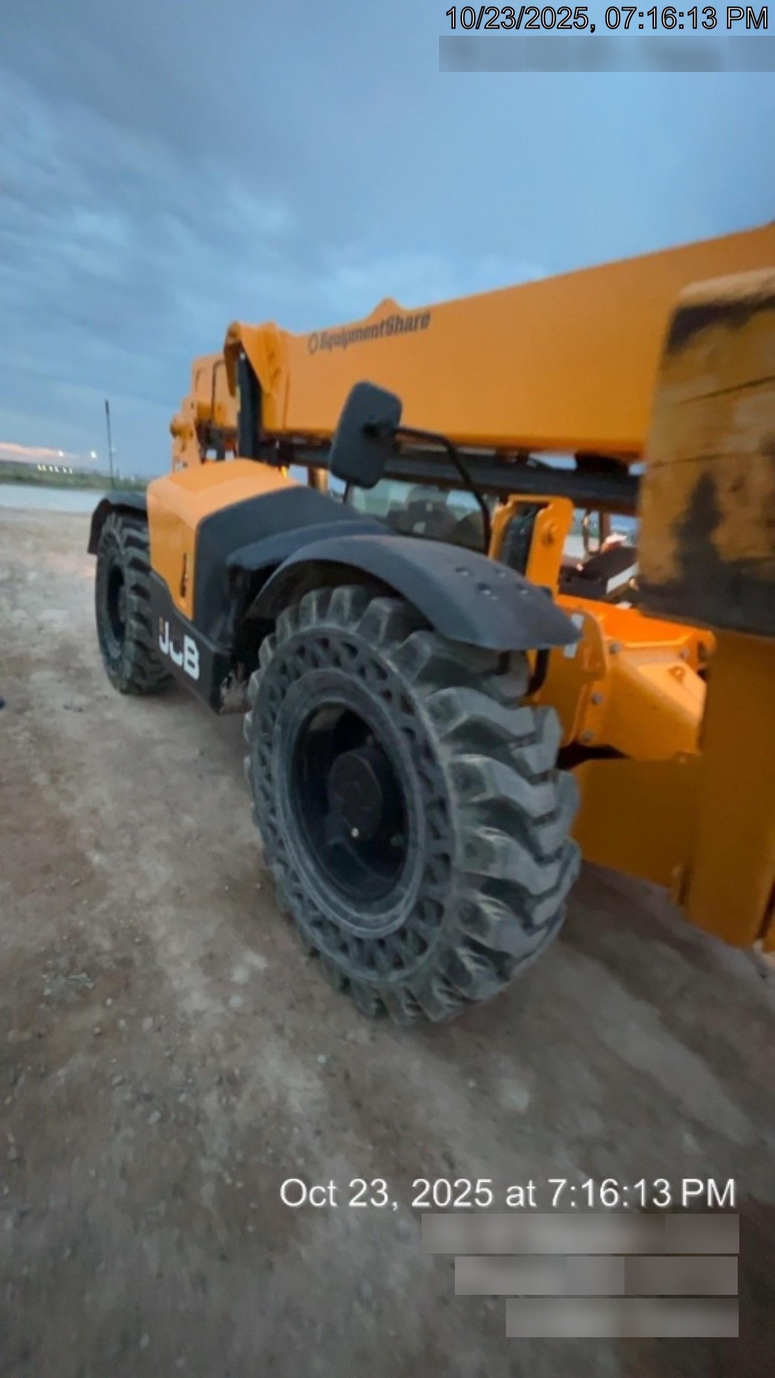 2023 JCB 510-56