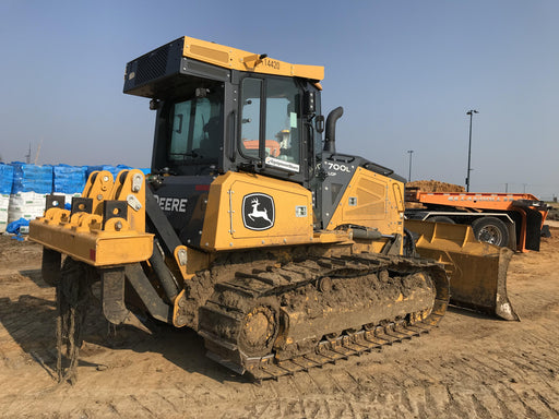 2020 JOHN DEERE 700L