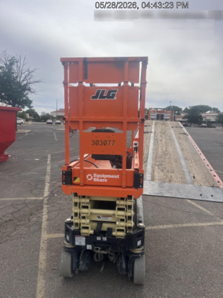 2023 JLG ES1932