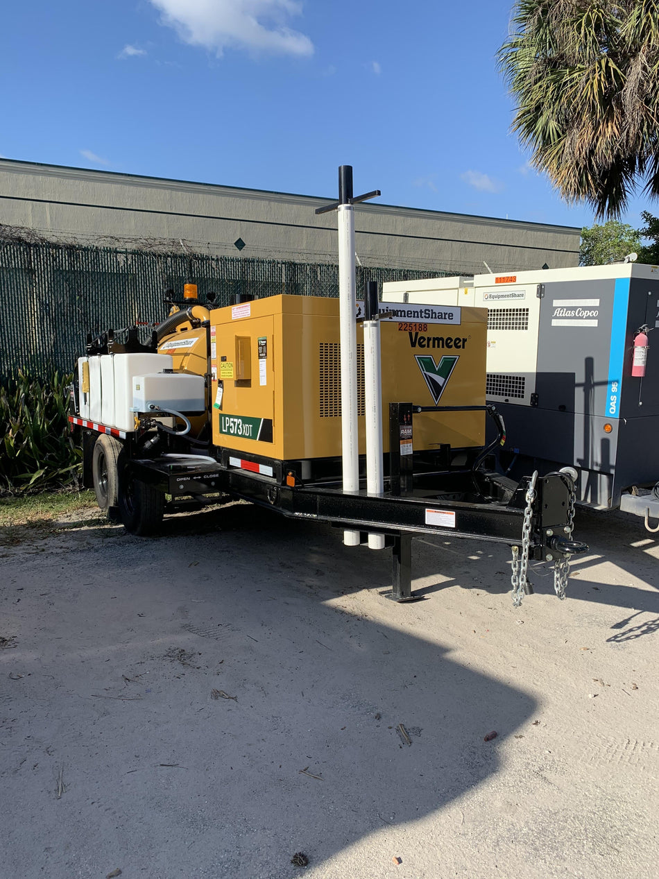 2022 Vac-Tron LP573XDT T4 Koehler Diesel Engine, 500 Gallon Debris Tank, x2 100 Gallon Water Tanks