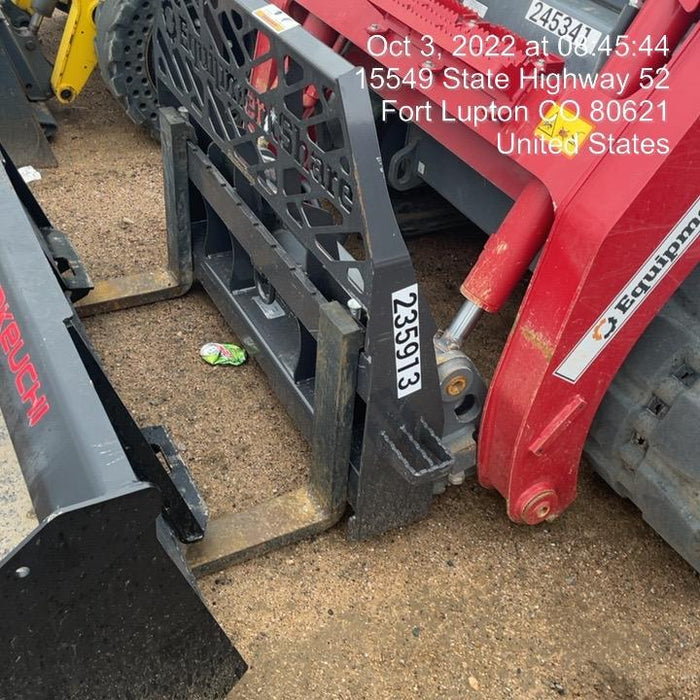 2022 PALADIN 48" Pallet Forks - Paladin