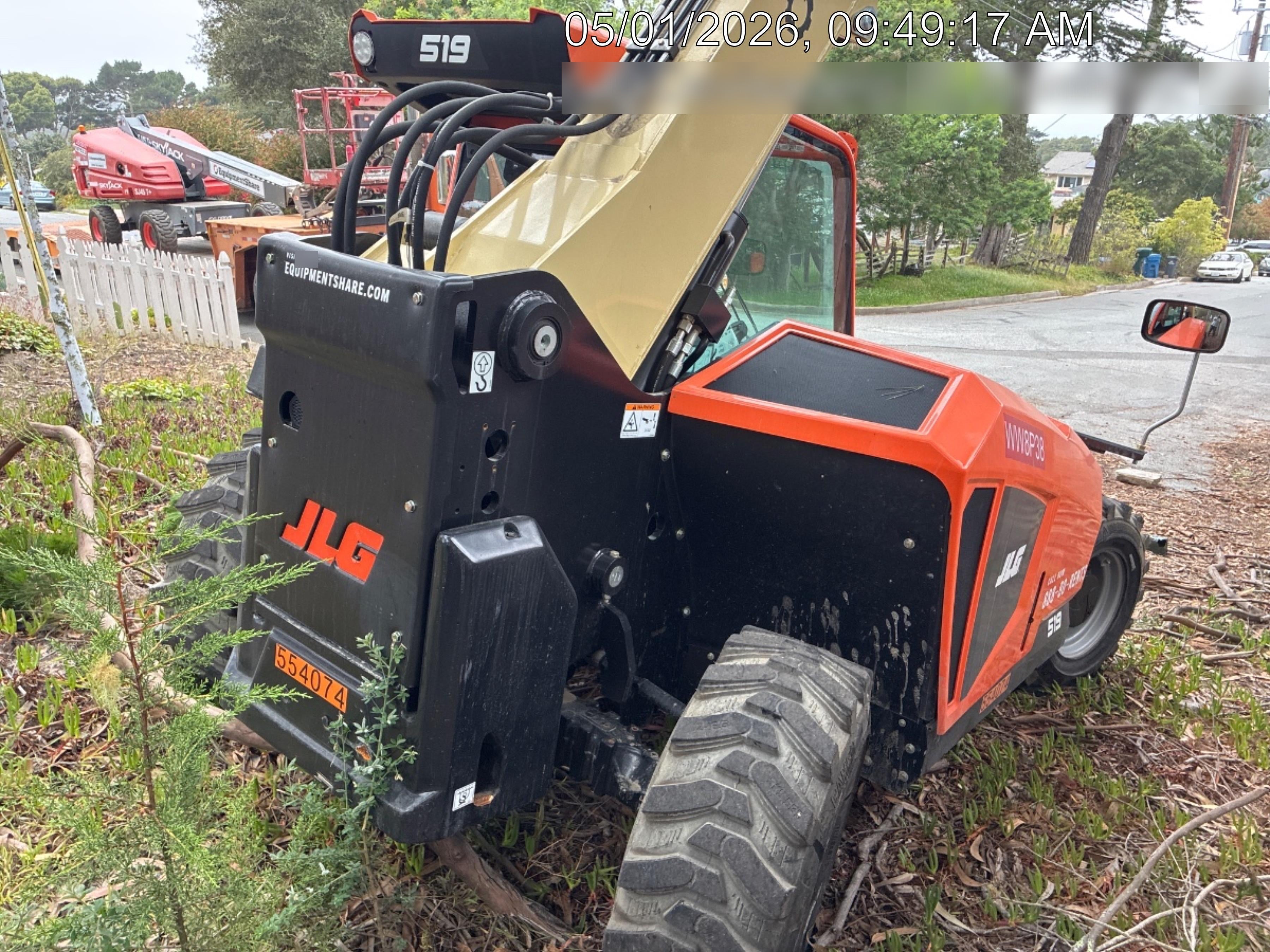 2025 JLG 519