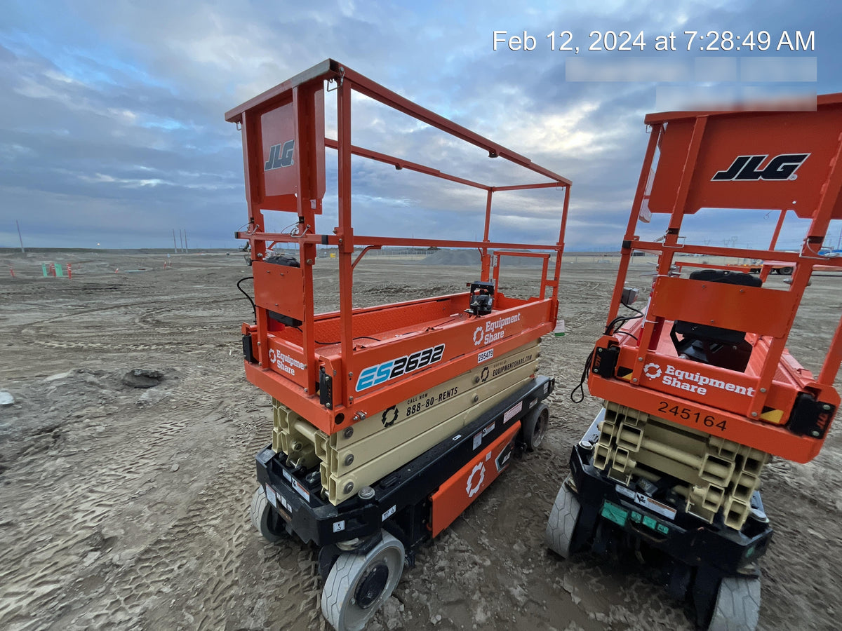 2023 JLG ES2632