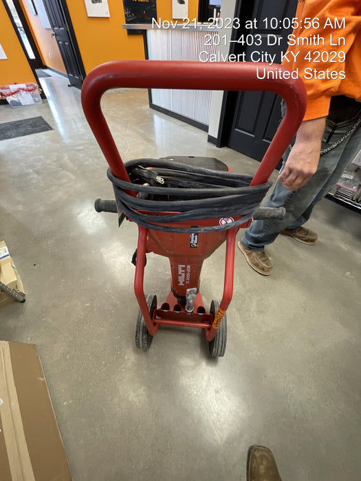 2022 HILTI TE 3000-AVR