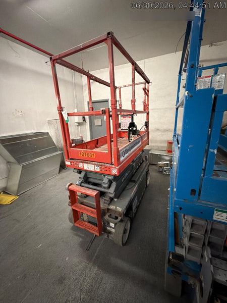 2020 Skyjack SJIII-3219 Solid NM Tires, Half height spring hinged entry gate, Dual Beacons, 800W Inverter