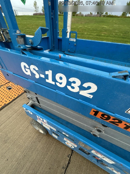 2021 GENIE GS-1932