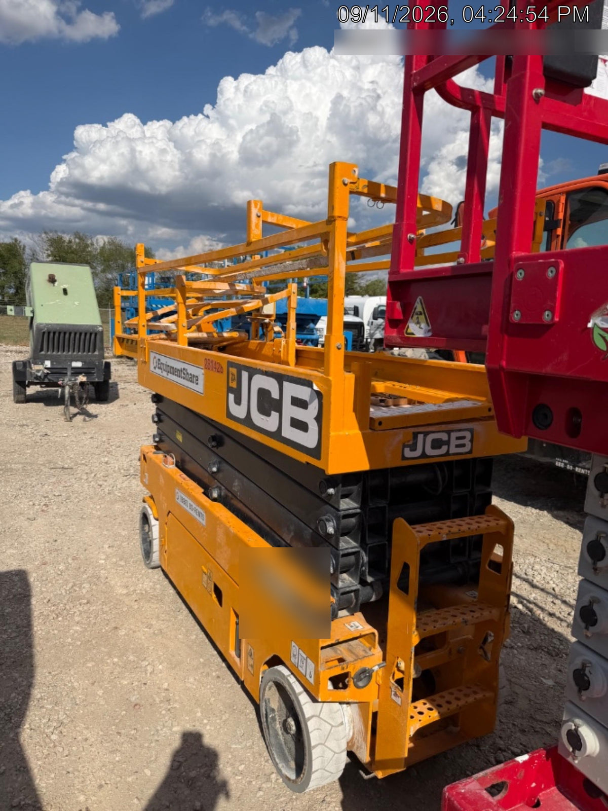 2023 JCB S2632E