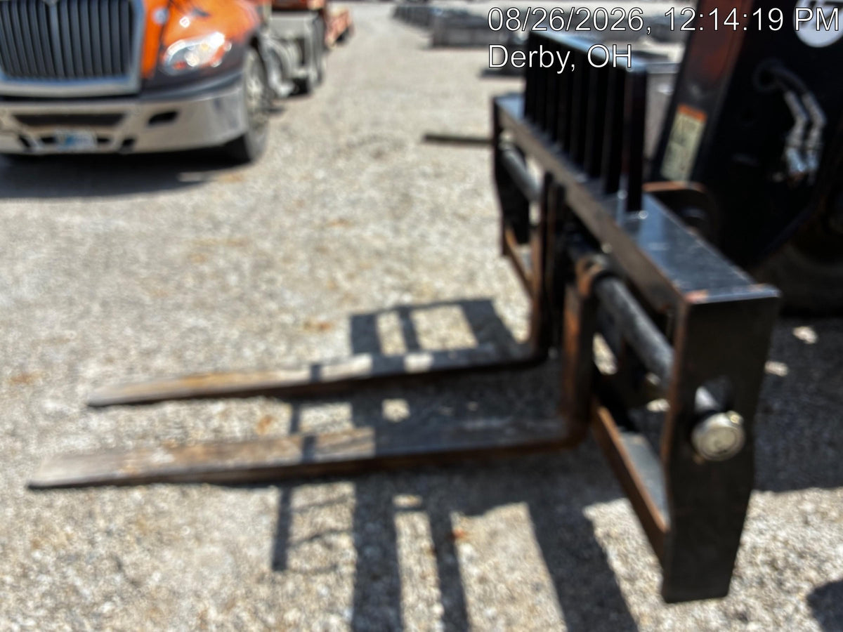 2022 JLG 1732