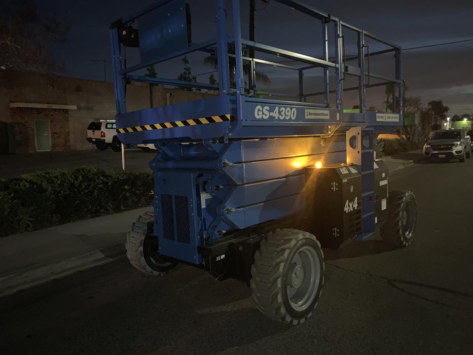 2020 GENIE GS-4390 RT