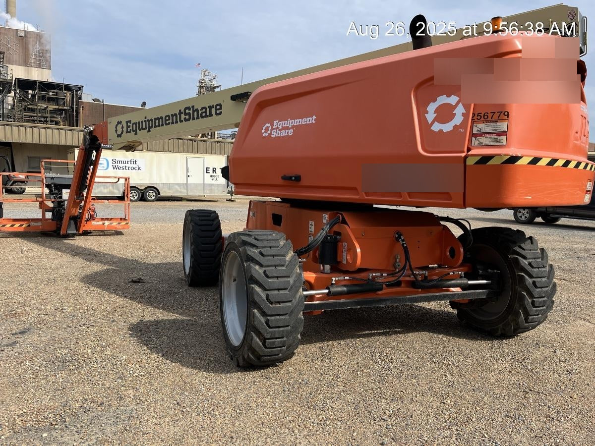 2022 JLG 660SJ