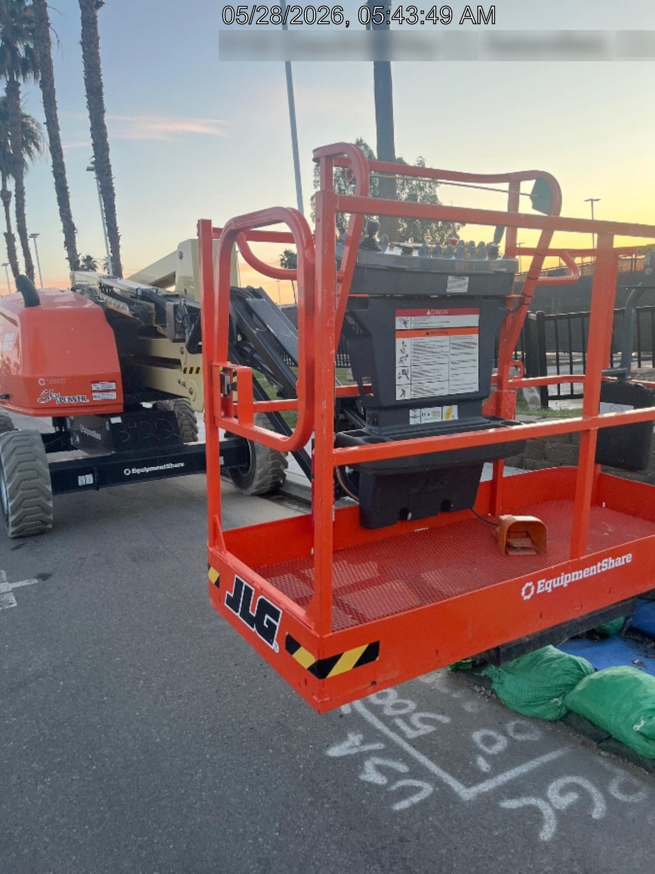 2025 JLG 450AJ