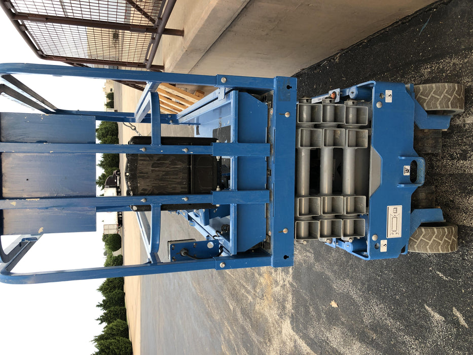 2019 Genie GS-1930 Fixed rails with chain Entry