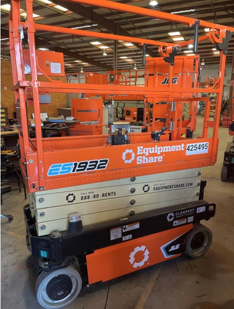 2024 JLG ES1932