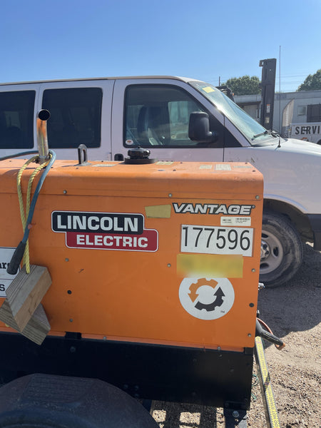 2021 Lincoln Electric Vantage 322 Vantage 322 Ready Pak 3 w/ Decals, ORANGE (includes trailer, cable rack, fender light kit) NO Telematics