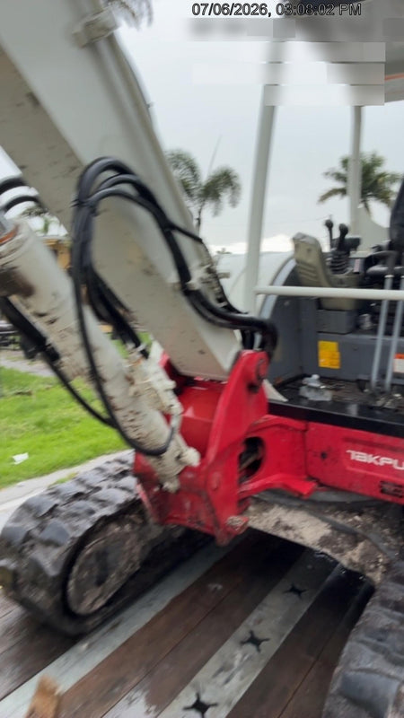 2023 TAKEUCHI TB250-2R
