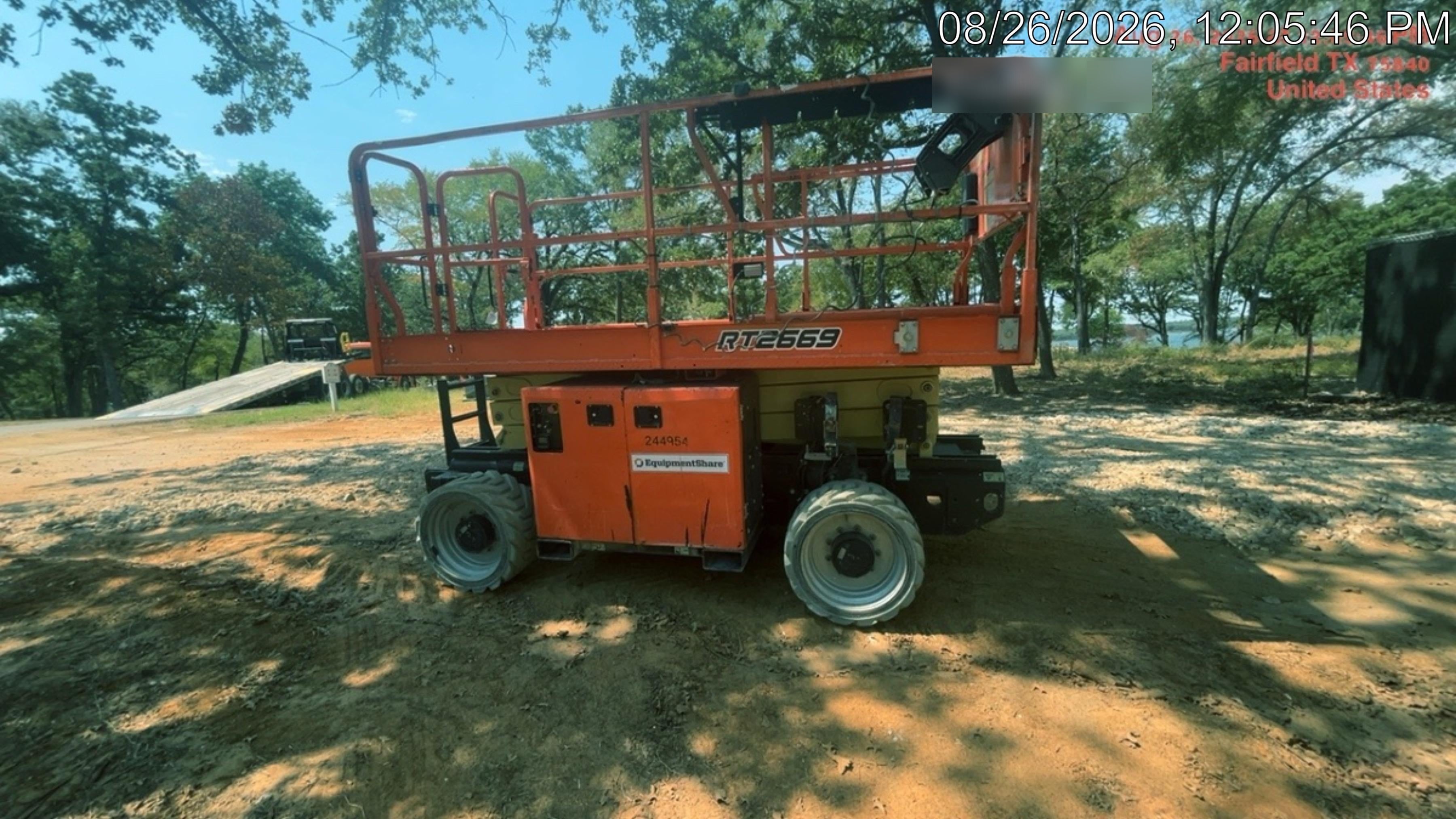 2022 JLG RT2669