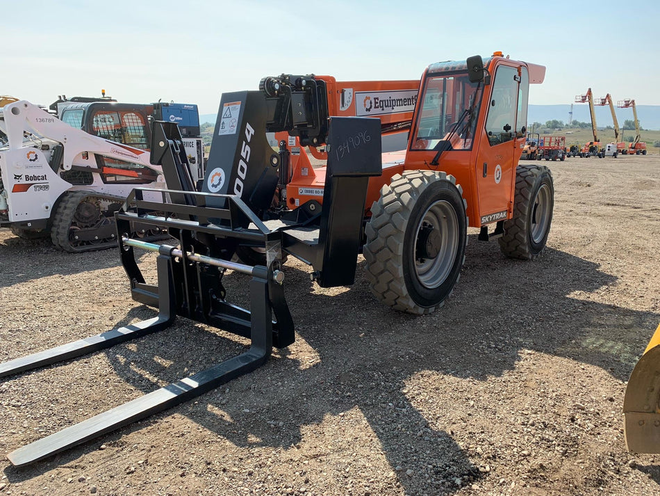 2021 SKYTRAK 10054