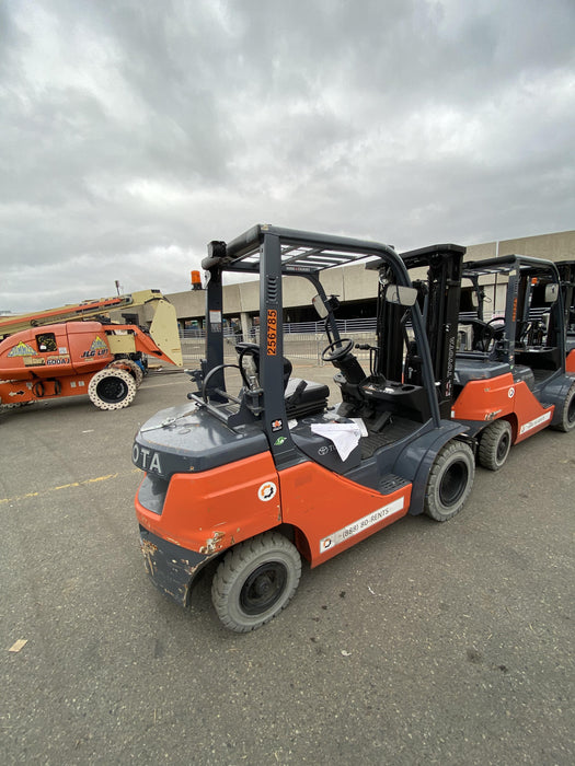 2022 TOYOTA 50-8FGU25