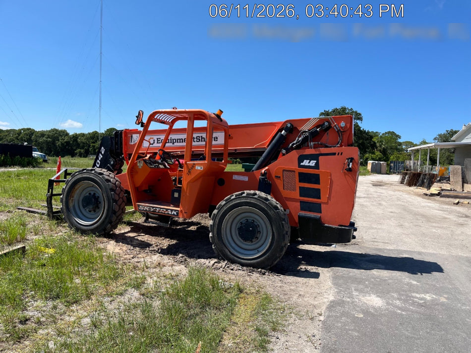2022 SKYTRAK 8042