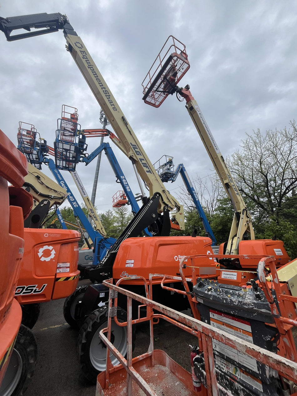 2025 JLG 660SJ