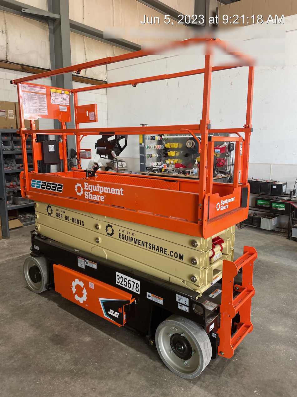 2023 JLG ES2632