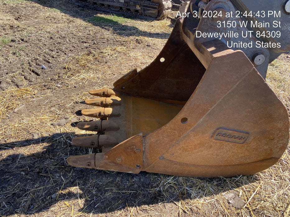 2020 DOOSAN 48" Excavator Bucket