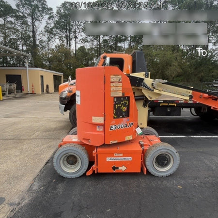 2019 JLG E300AJP