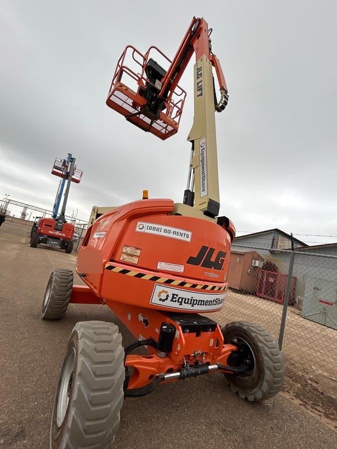 2021 JLG 450AJ