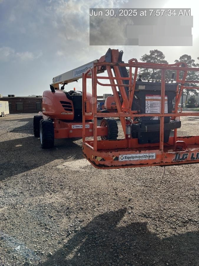 2021 JLG 600AJ