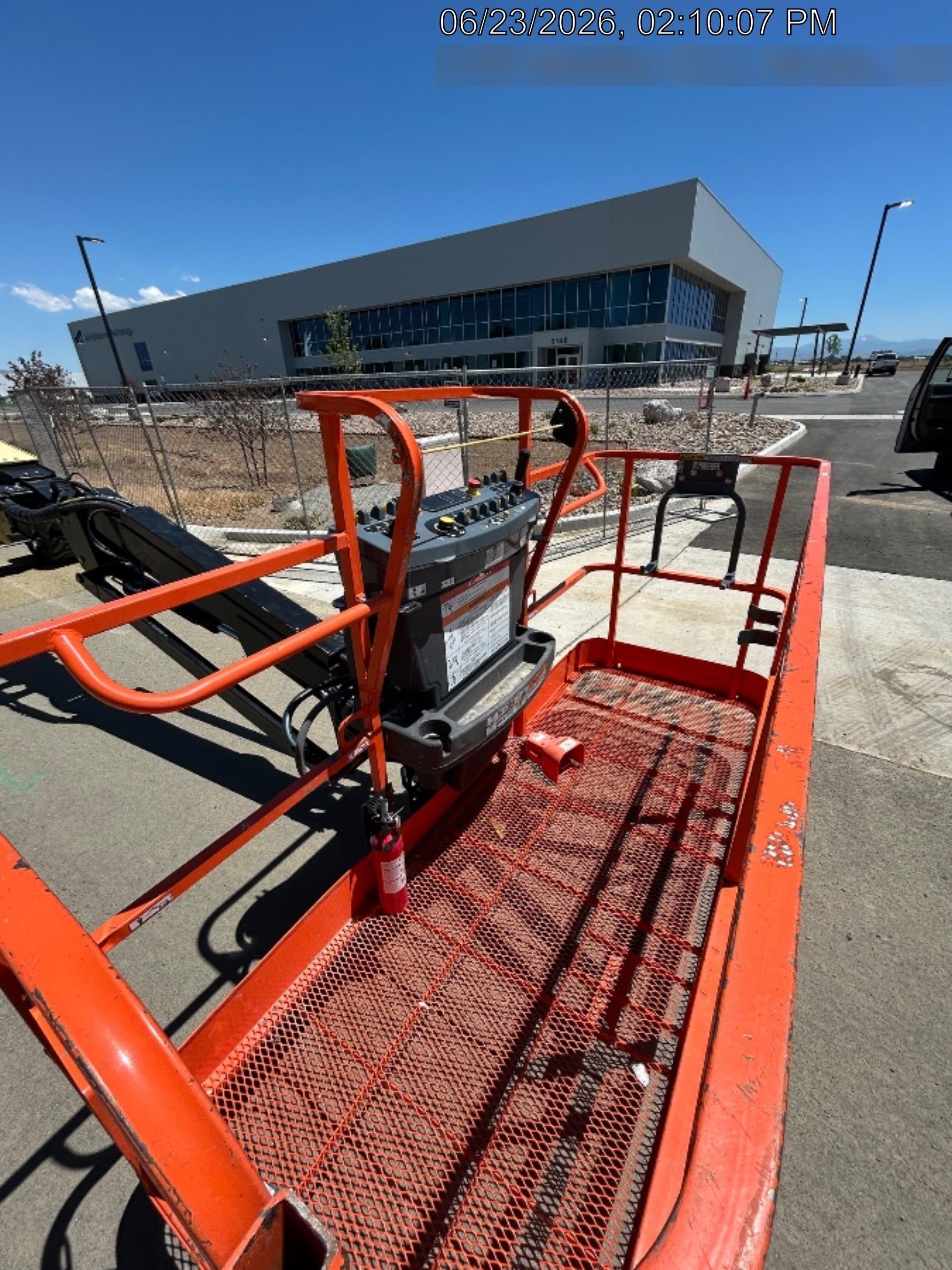 2025 JLG 660SJ
