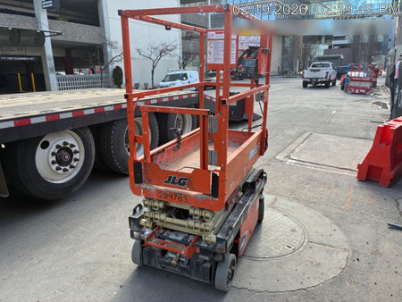 2022 JLG ES1330L