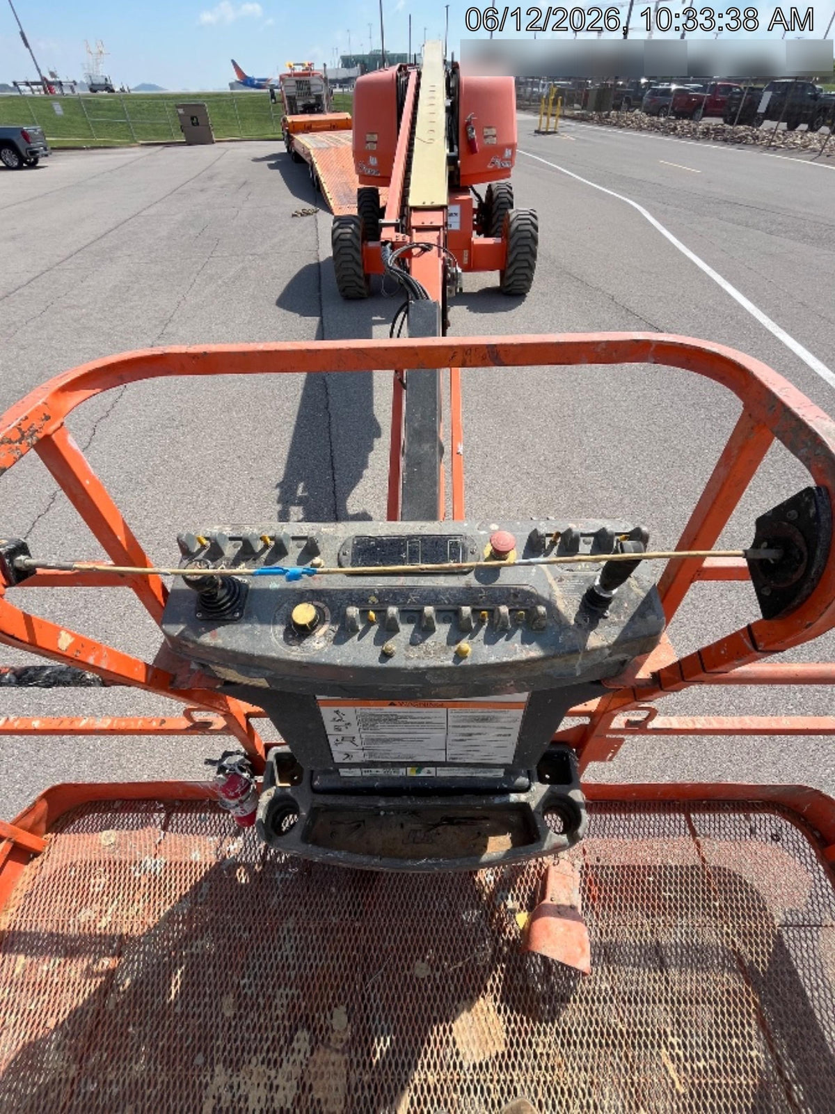 2020 JLG 660SJ