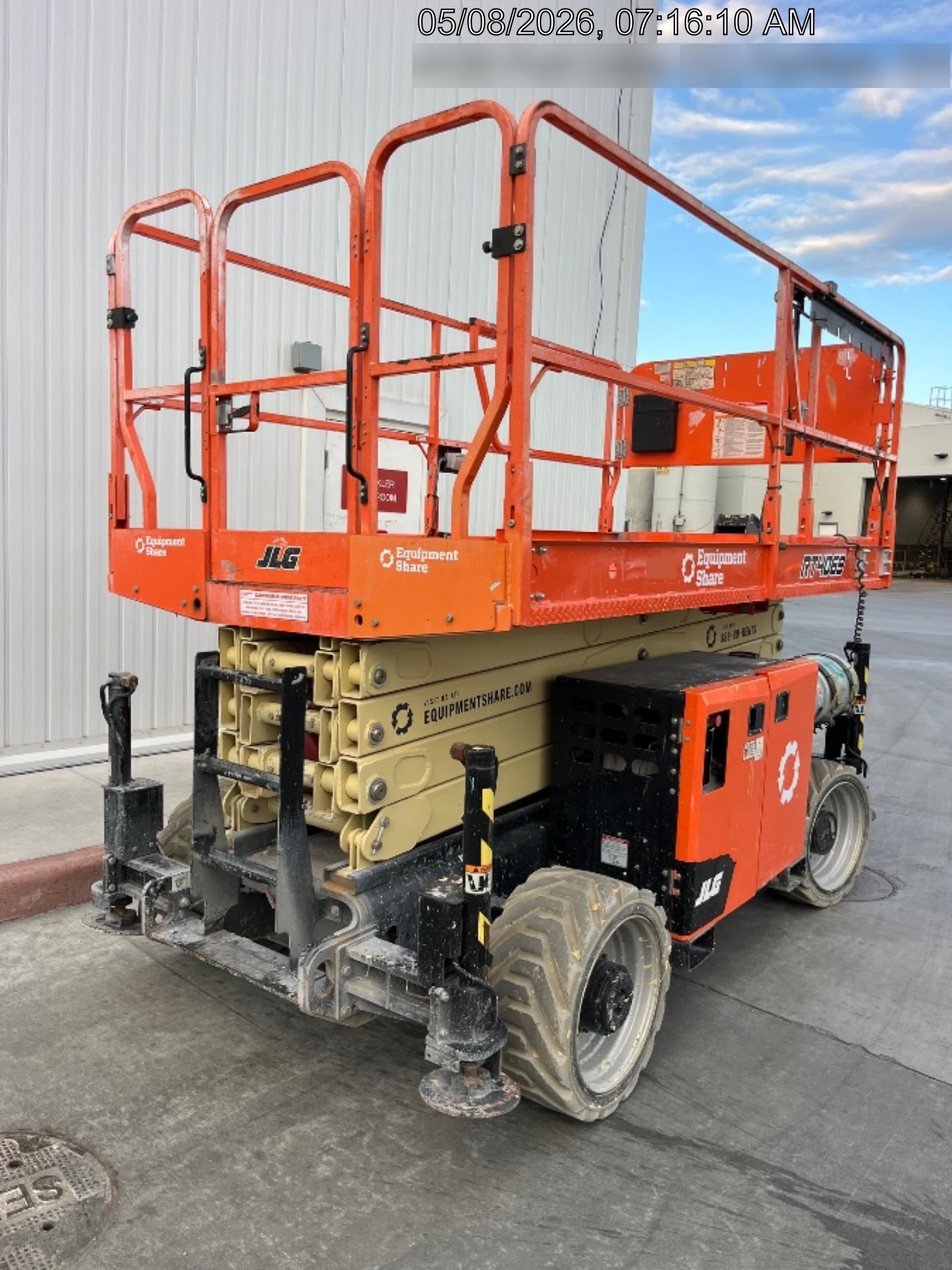 2023 JLG RT4069