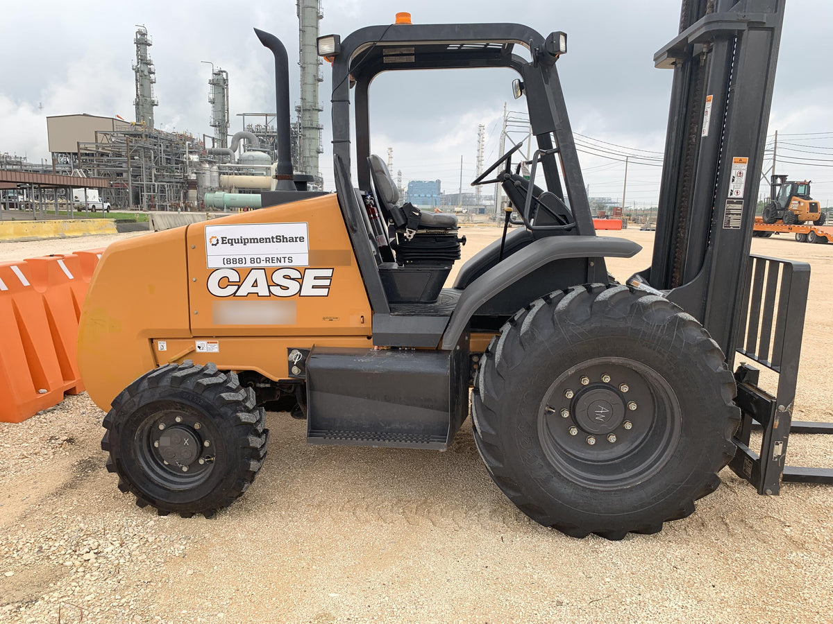 2019 CASE 588H