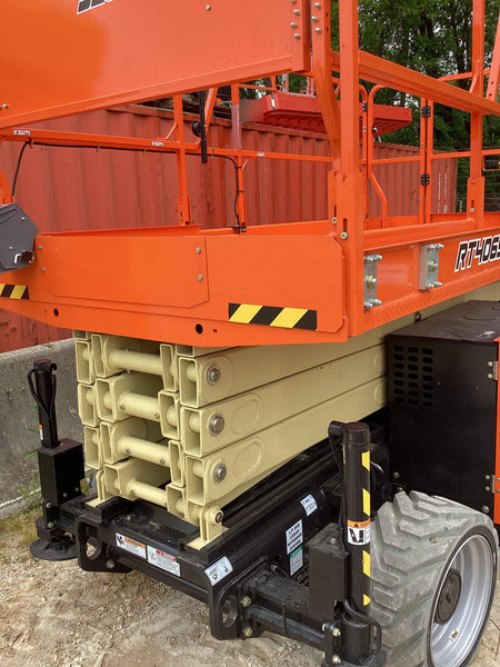 2022 JLG RT4069