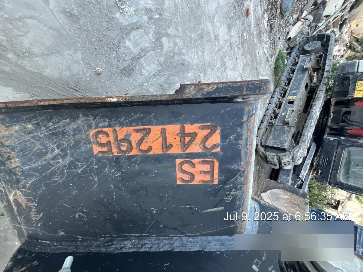 2022 GEITH 42" Bucket - Geith 25k - 35k