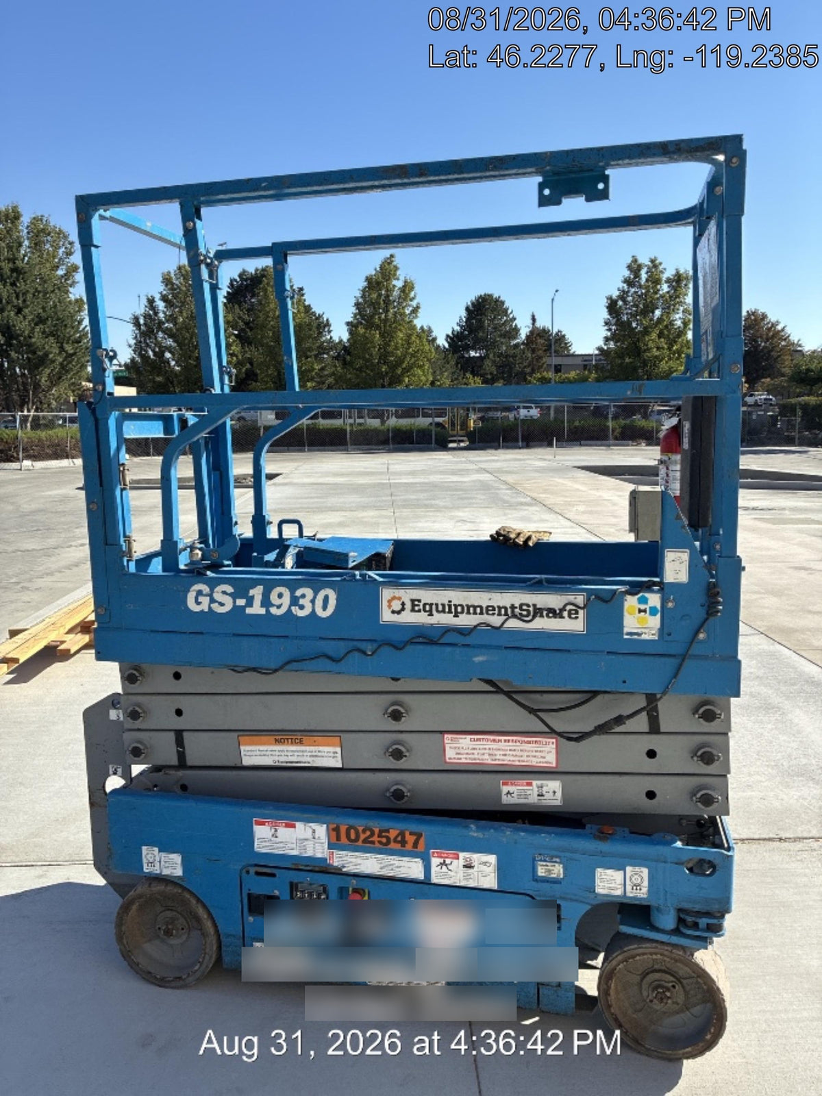 2020 Genie GS-1930 Solid Non Marking Tires, Beacon, Folding rails with half height swing gate, 800W Inverter