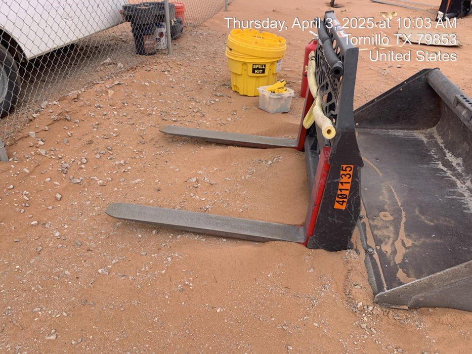 2024 PALADIN 48" Pallet Forks - Paladin