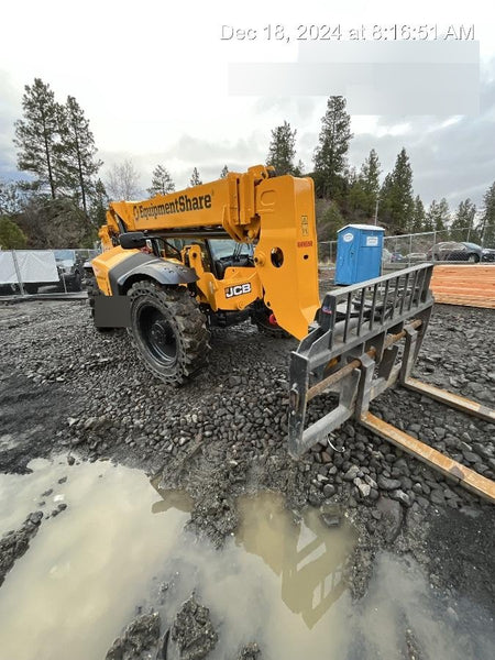 2022 JCB 332/E5286