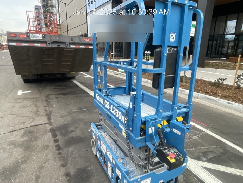 2021 GENIE GS-1330m